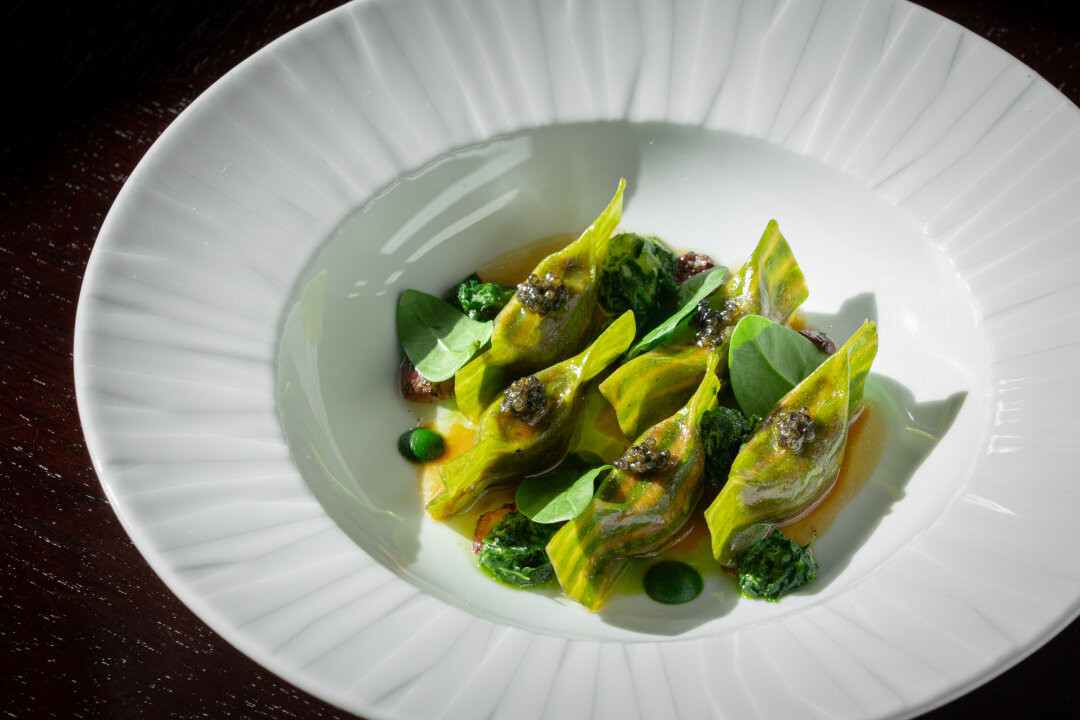 Дуэт шефов в Percorso задает тренд на sea&mountain: равиоли с лобстером, фенхелем и шафраном