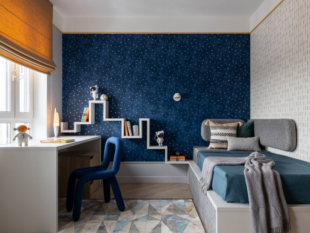 В центре комнаты разместили ковер от Kover.ru