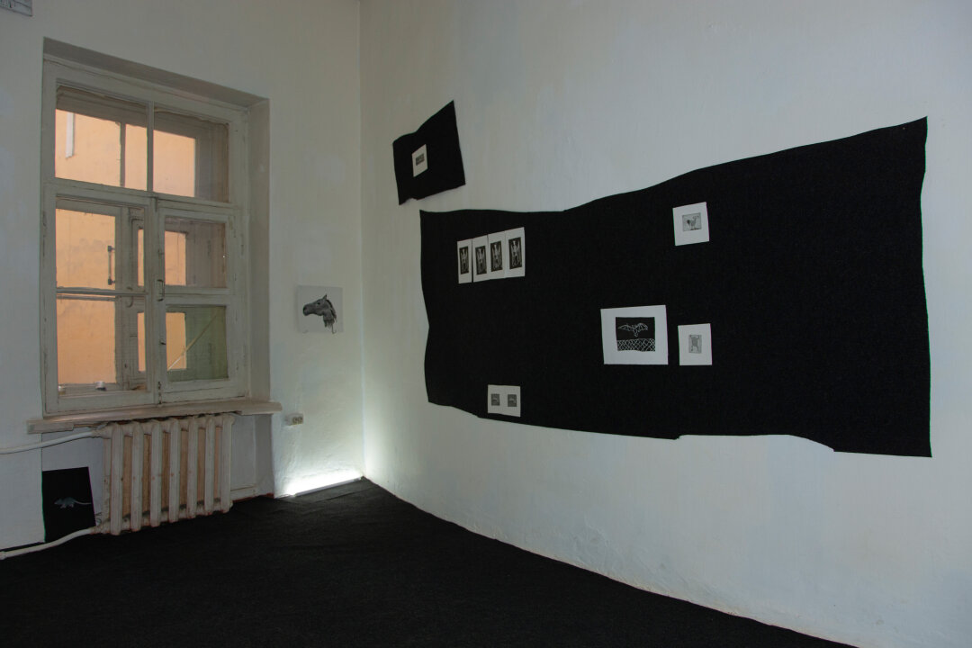 Вторая персо­нальная выставка «Мне жалко, что я не зверь» 10-летнего автора прошла в квартирной галерее «Марина»