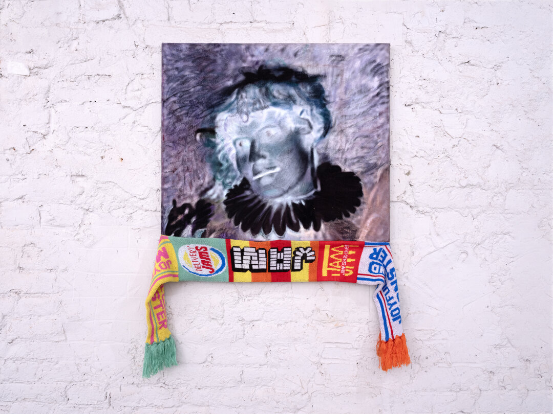 Юлия Мортис. Фрагмент экспозицим «ukrytiye» в Sobo gallery. 2025