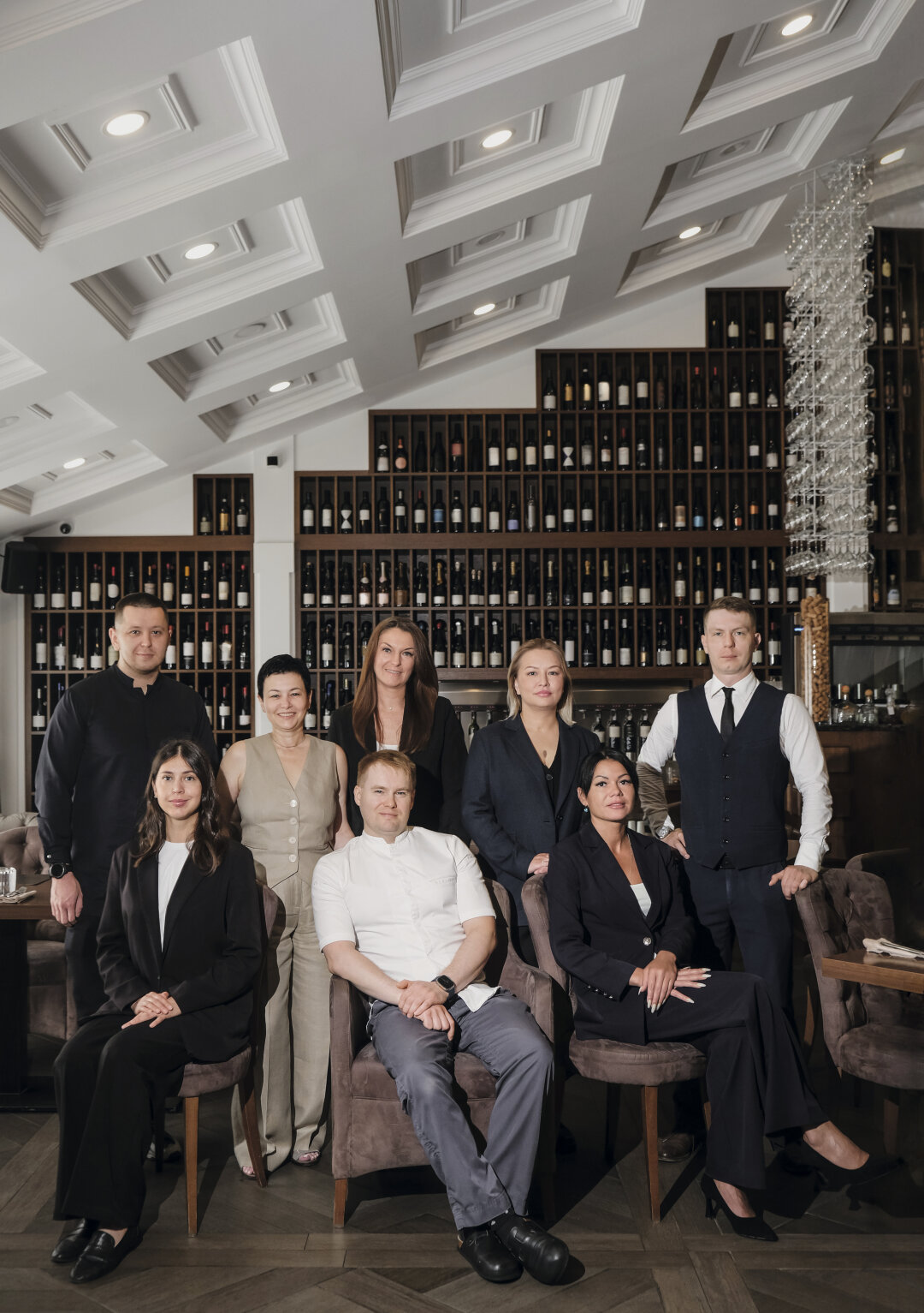 На фото: Ольга Карцева, Дмитрий Глухов, Максим Третьяков, Екатерина Клементьева, Мария Морохина, Ирина Мухутдинова и Галина Яковеня, Александр