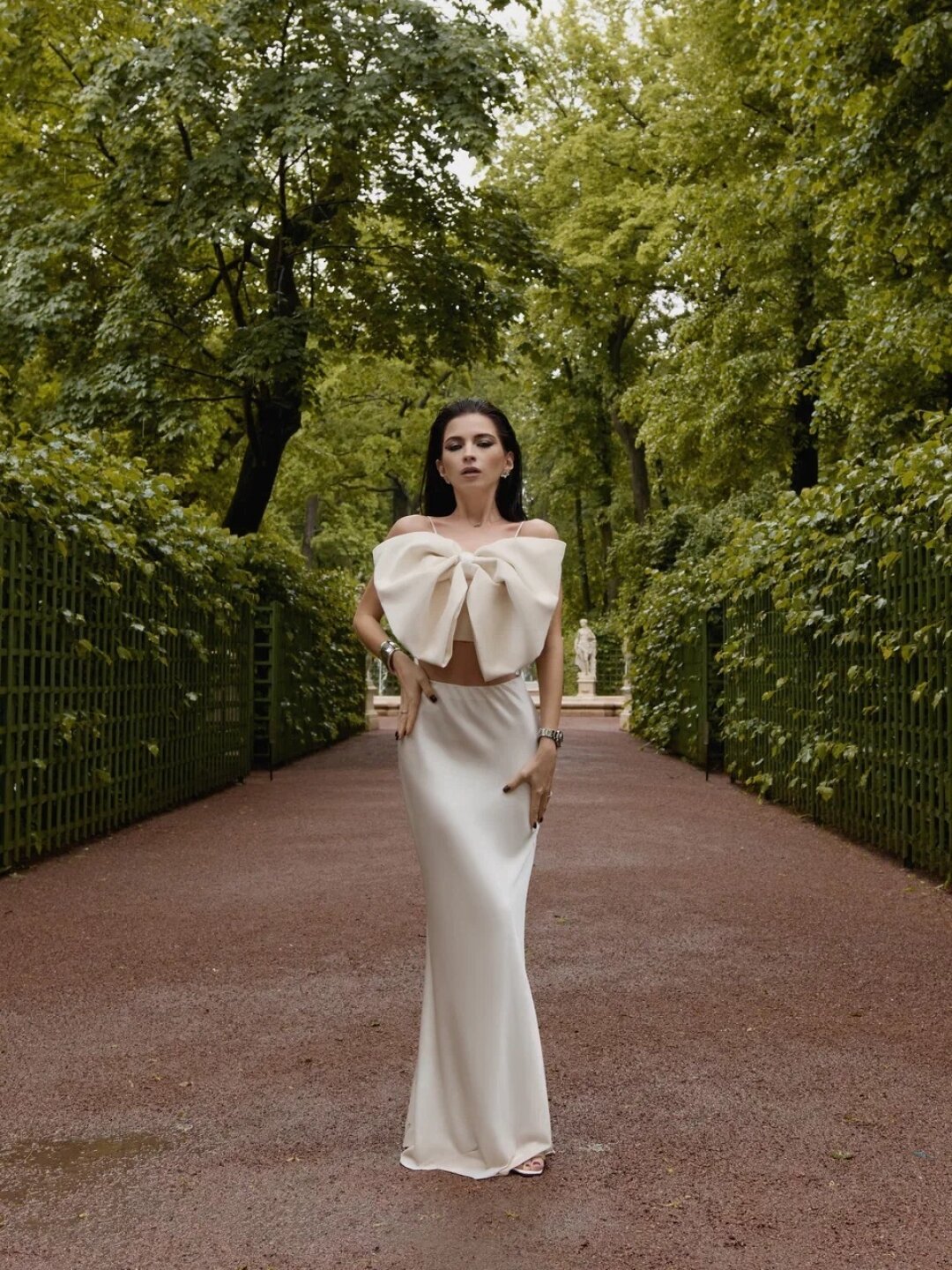 Корсет Eljacket, 33 000 руб.