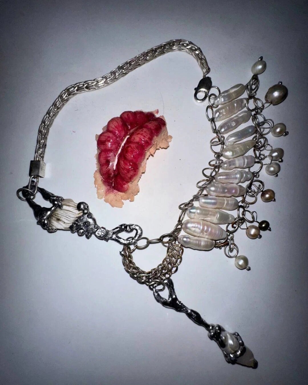 Колье Poison Drop х Юлдус Бахтиозина, 33 900 руб.