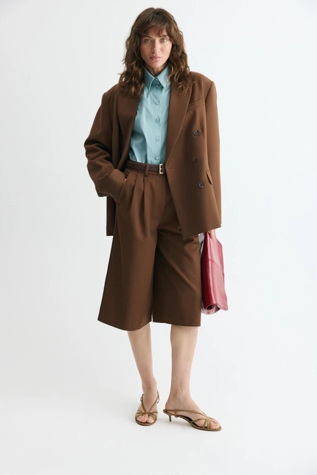 Бермуды Daisyknit, 9 890 руб.