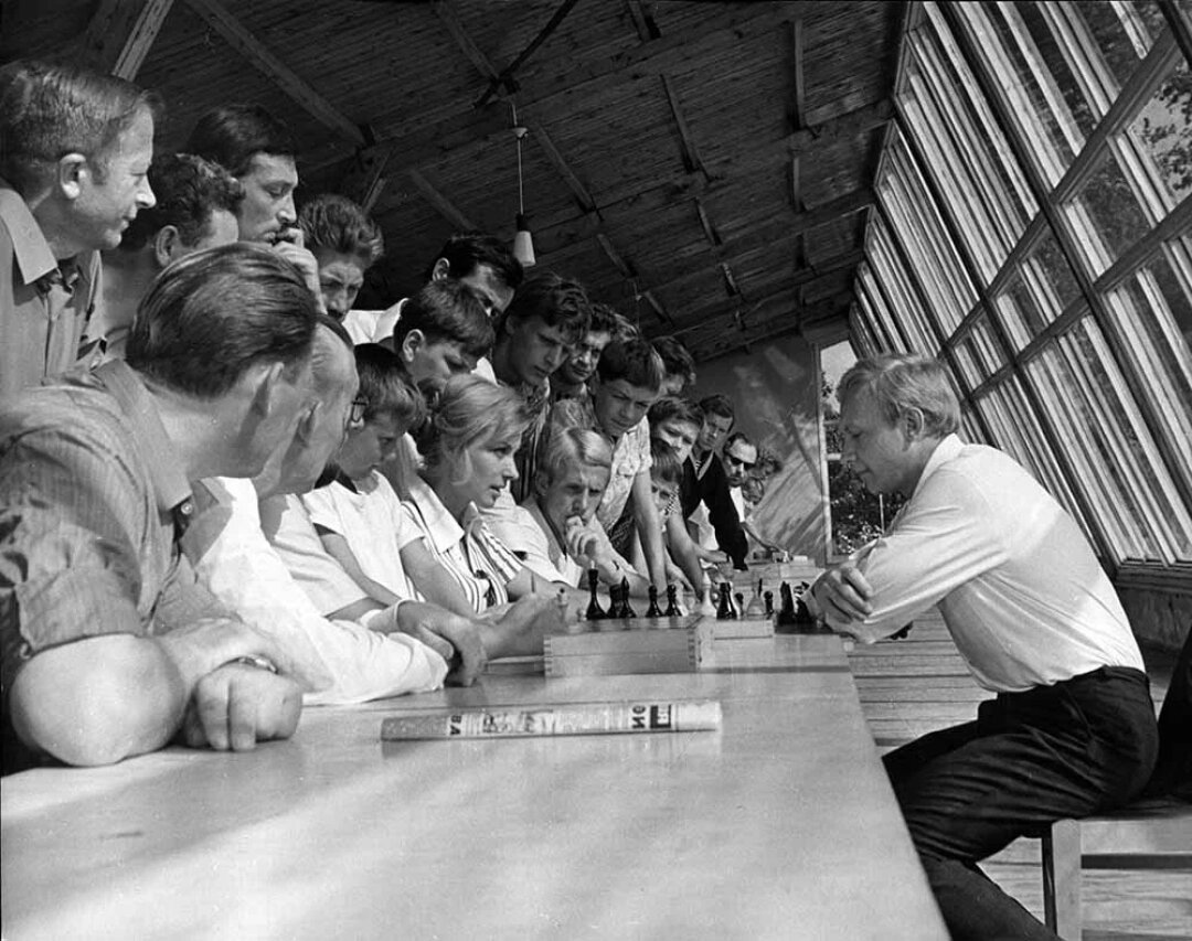 "Гроссмейстер"