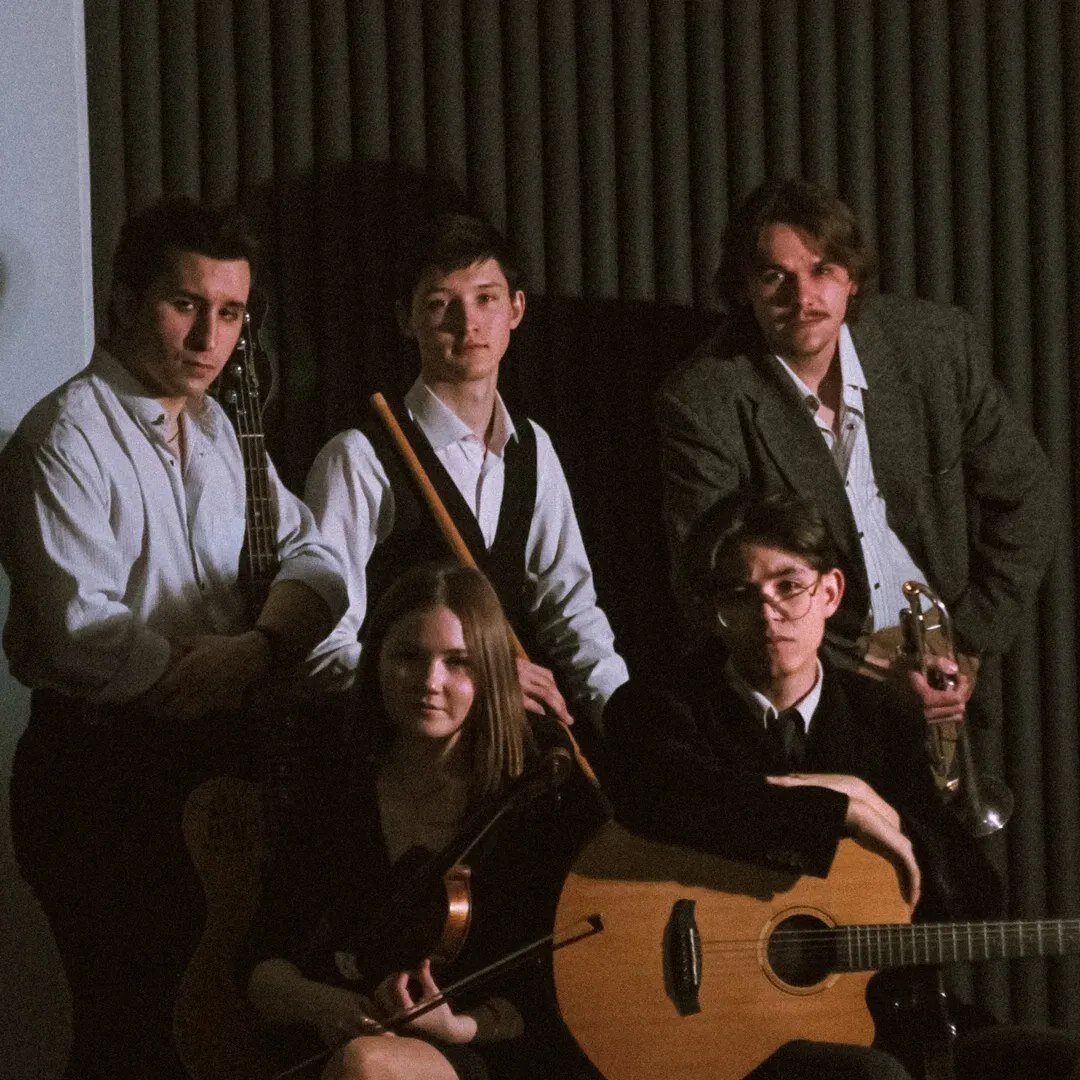 Айдар Исхаков с группой