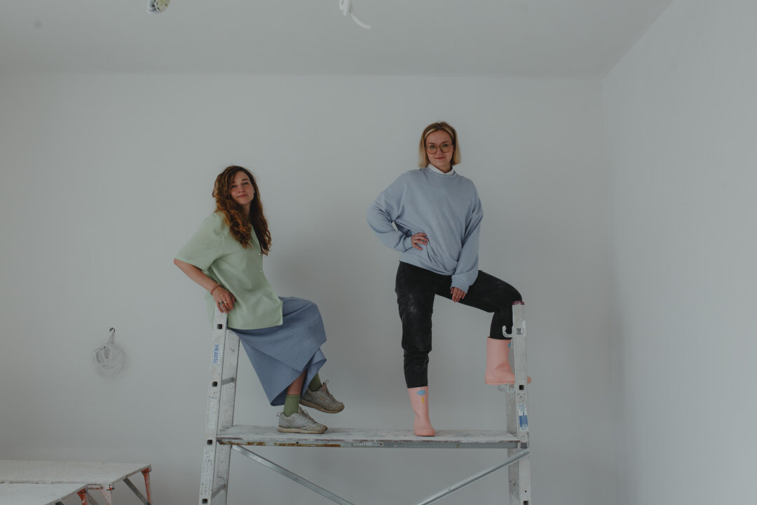 Елена Фильберт и Полина Толстова в будущем ресурсном центре