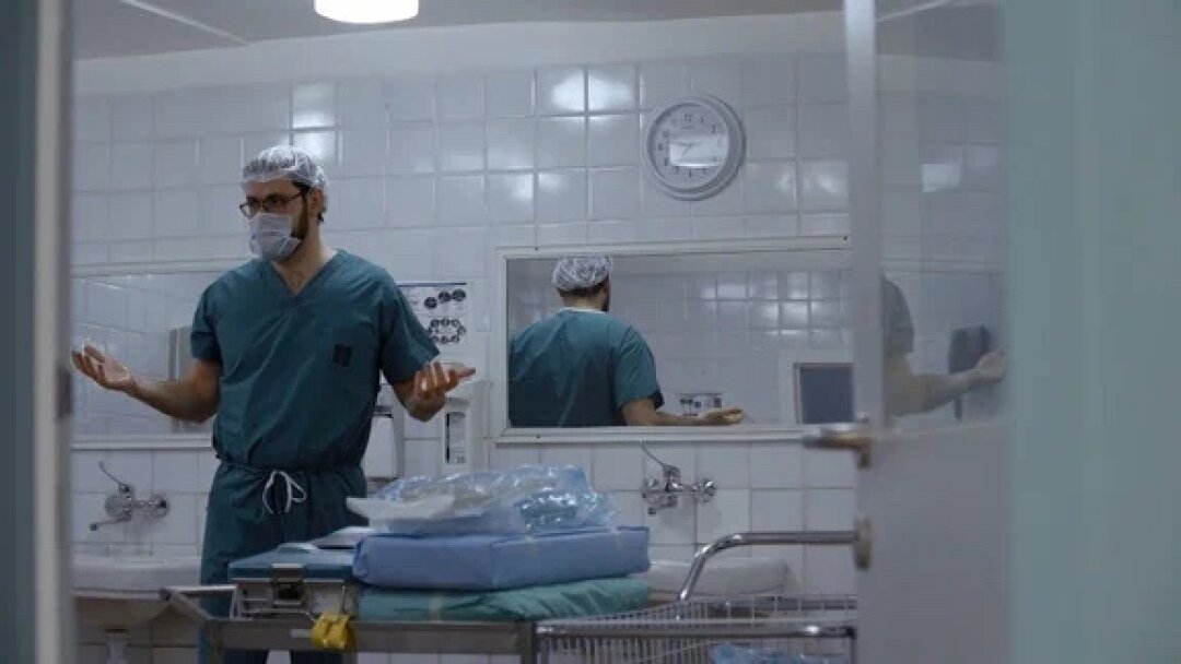 "Хирург Павлов боится крови"