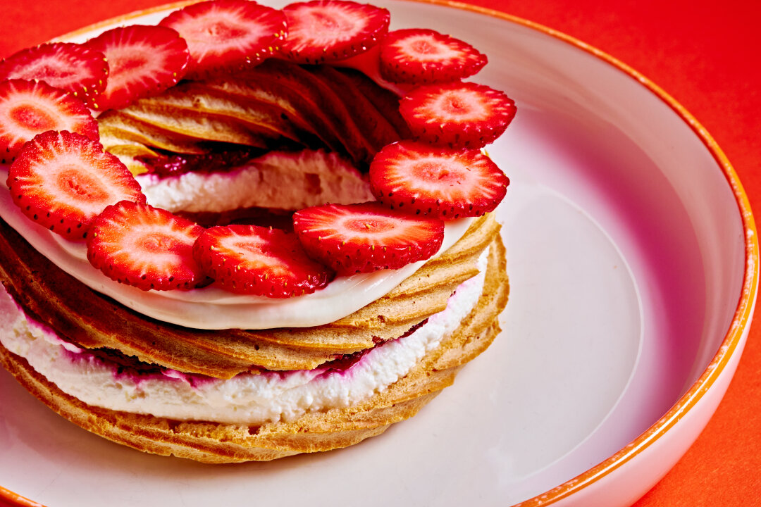 Кольцо с ягодами, 520 рублей