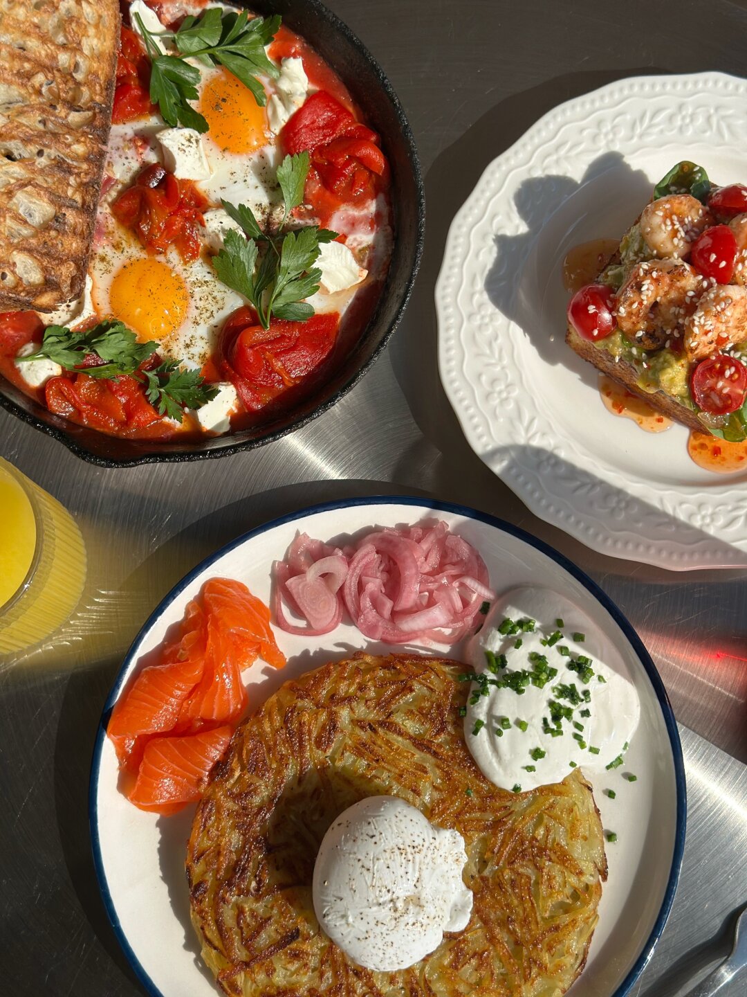 Шакшука с маринованным перцем, 410 рублей, зур драник, 470 рублей