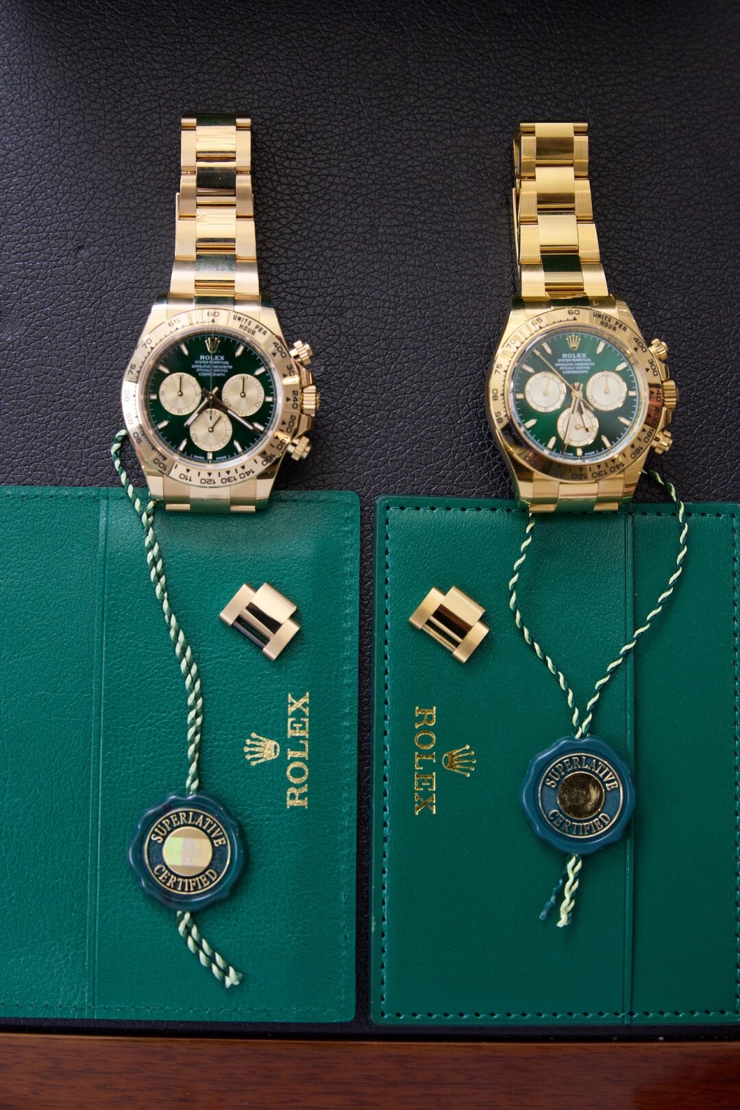 Слева оригинал, справа подделка