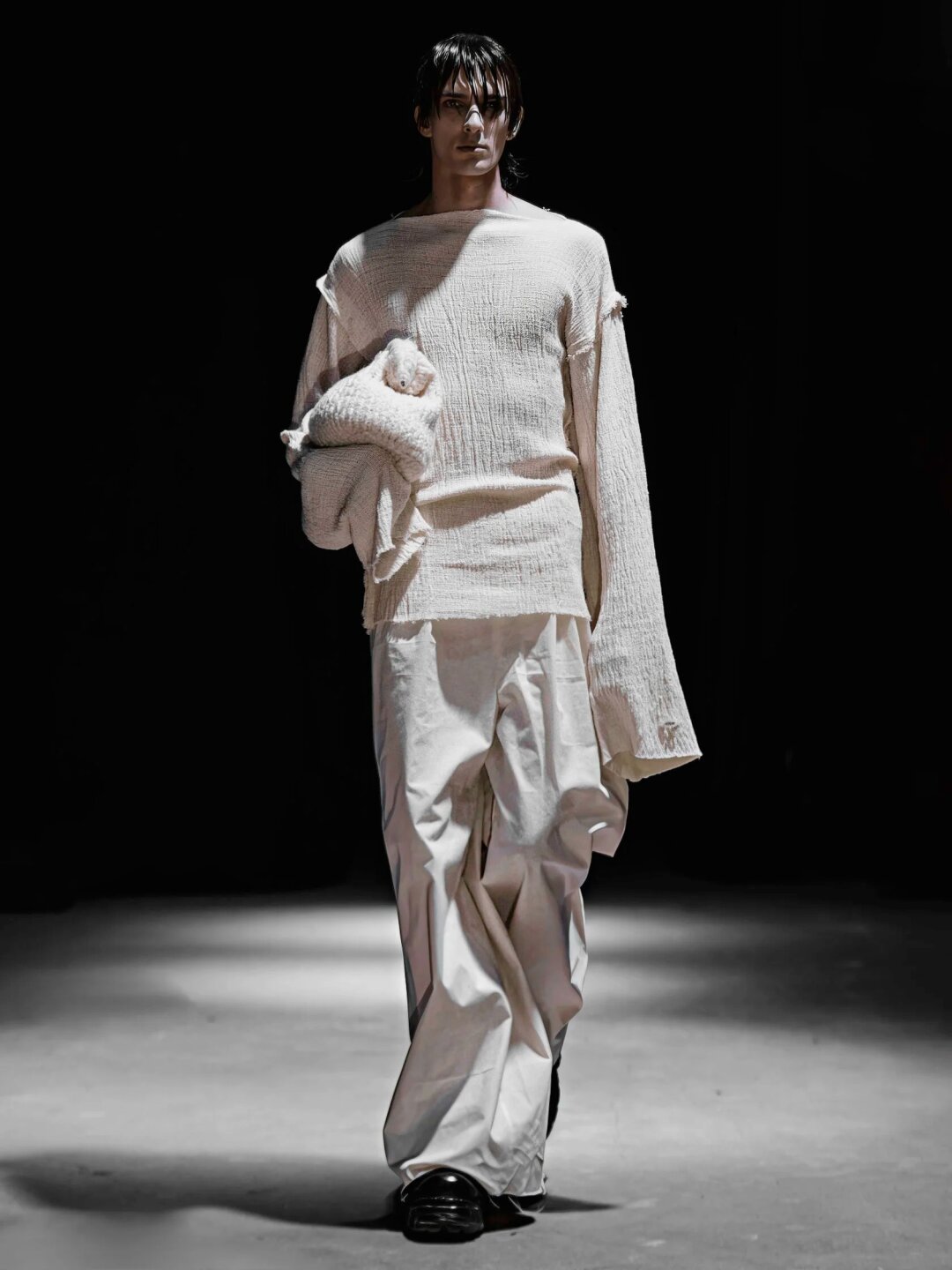 Сумка Istoki, 14 000 руб.