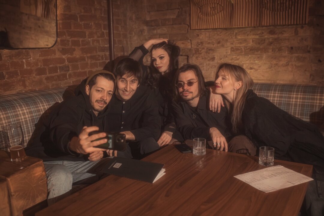 «О чем молчит бар» в баре «Совесть»