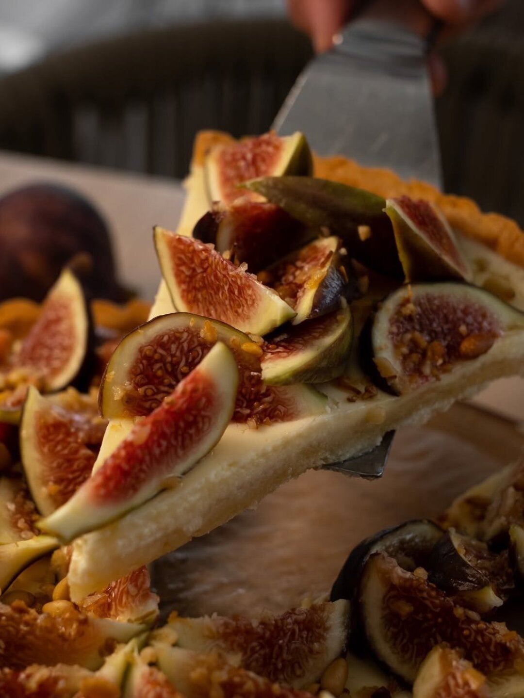 Сезонный тарт с инжиром в «One Гоги»