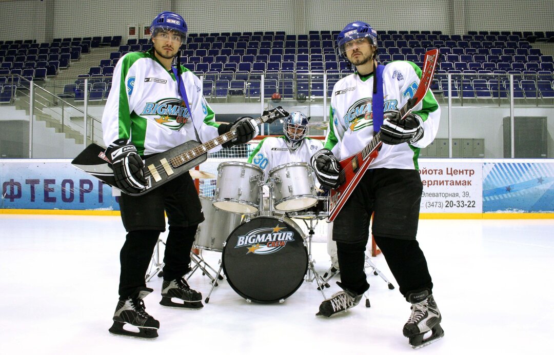 Из клипа «Это – хоккей!»