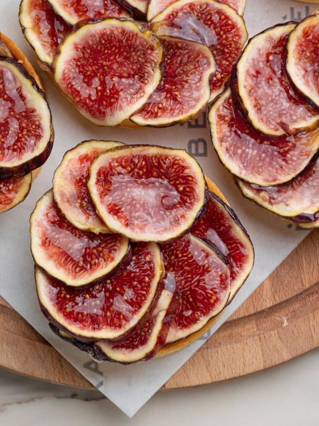 Тарт с инжиром в ресторане Belka