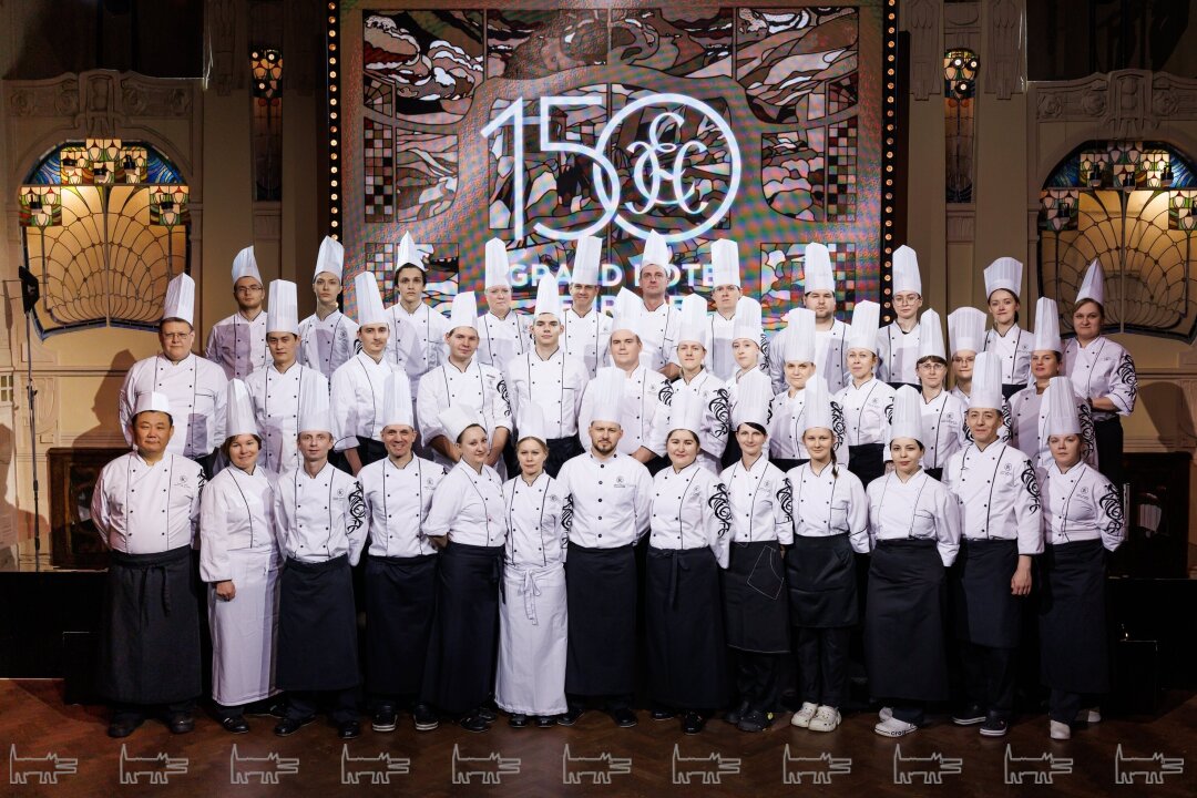 Команда поваров "Гранд Отеля Европа"