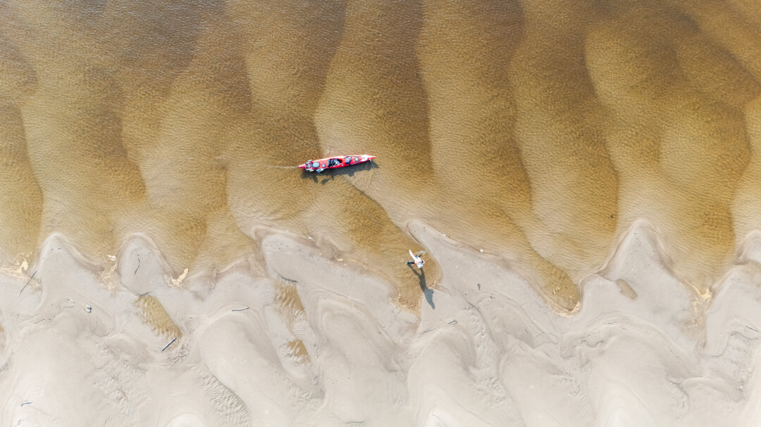 Песчаные пляжи реки Вишера на Северном Урале