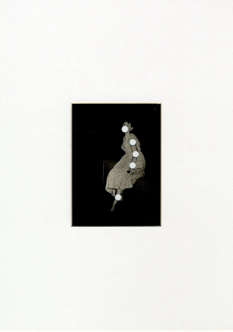 «Без названия №6» из серии «Женщины 22-го года».