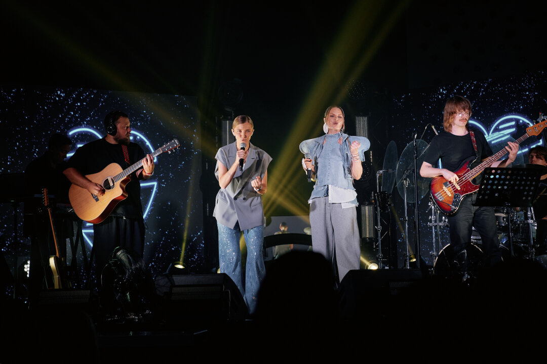 Маша Шейх, Ева Власова