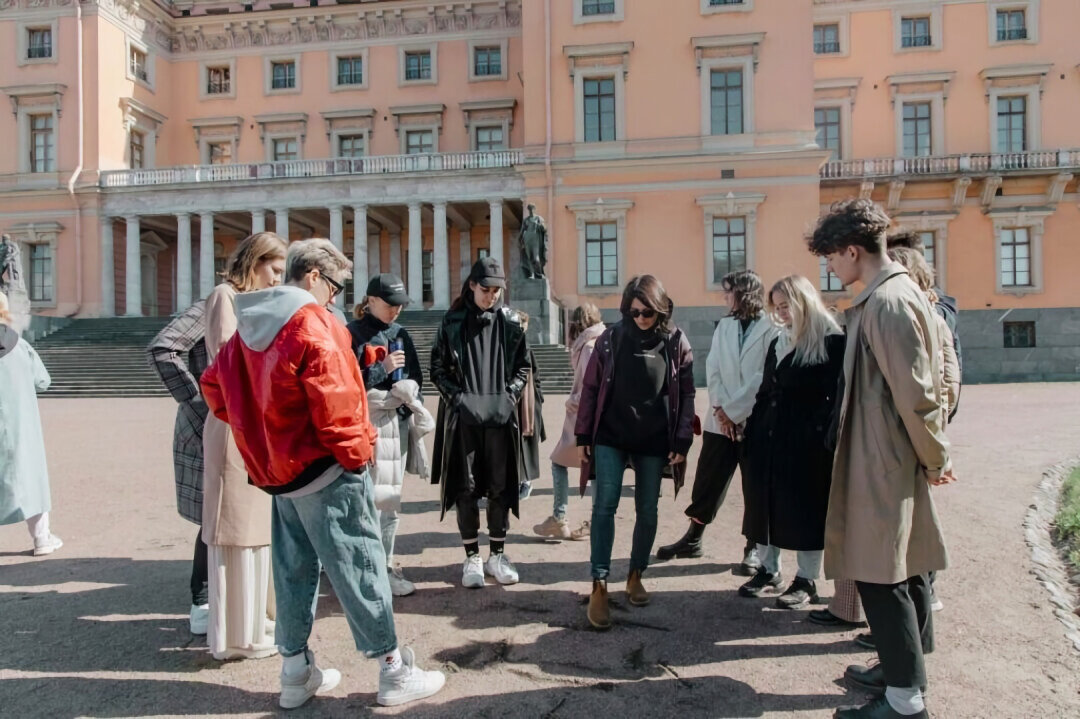 Участники арт-­резиденции «Взаимосвязи», 2024 год