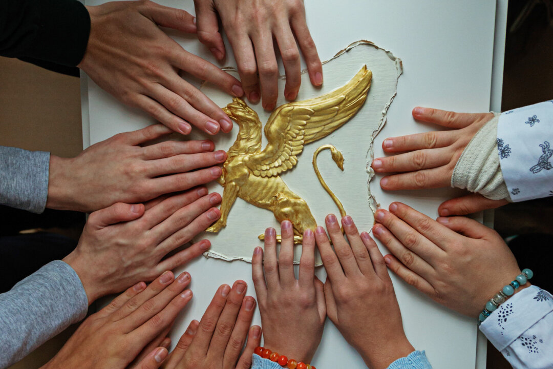 Элементы инклюзивного маршрута по Зубовскому флигелю Екатерининского дворца ГМЗ «Царское Село», созданные в рамках лаборатории «Друзья Петербурга»