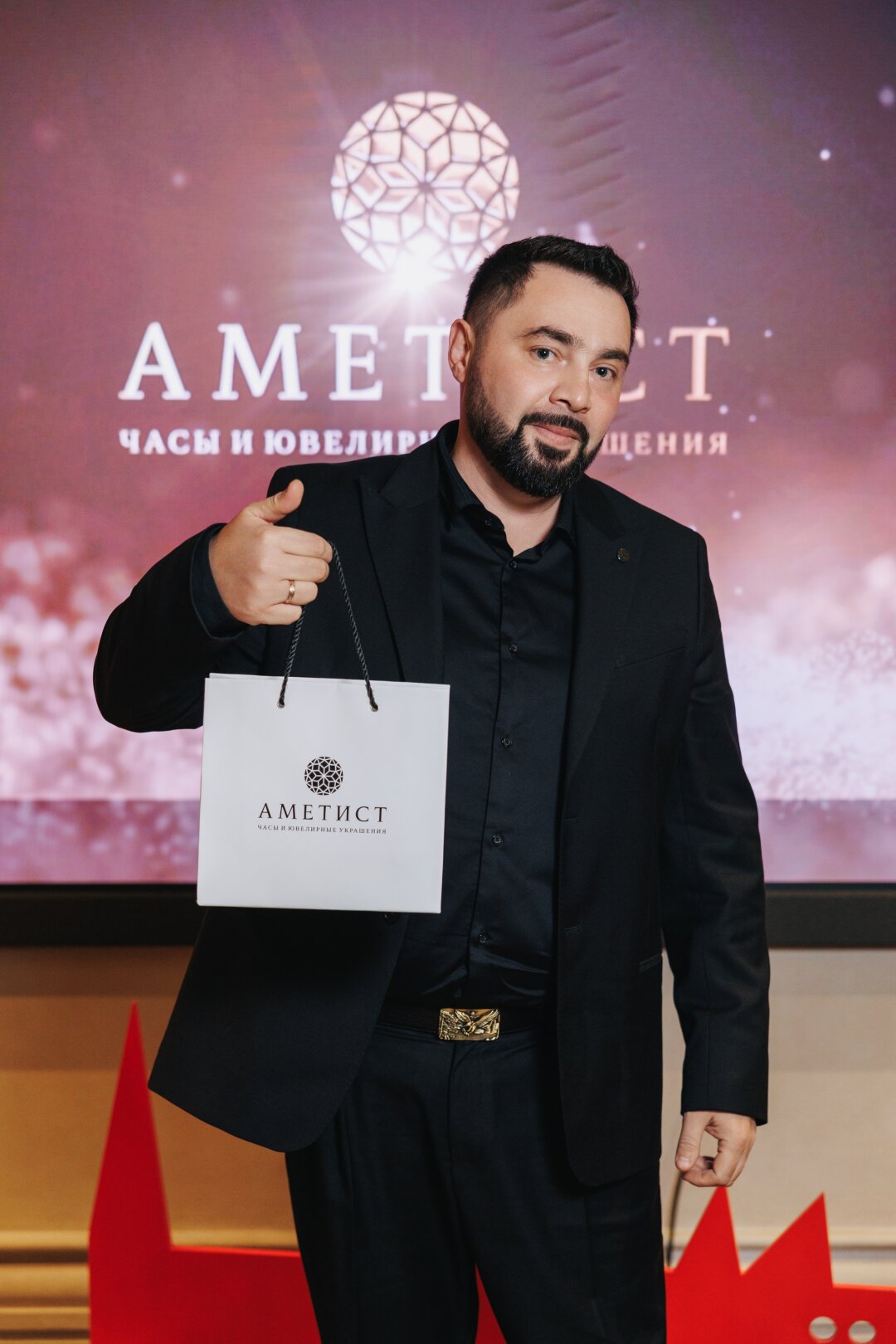 Генадий Какава