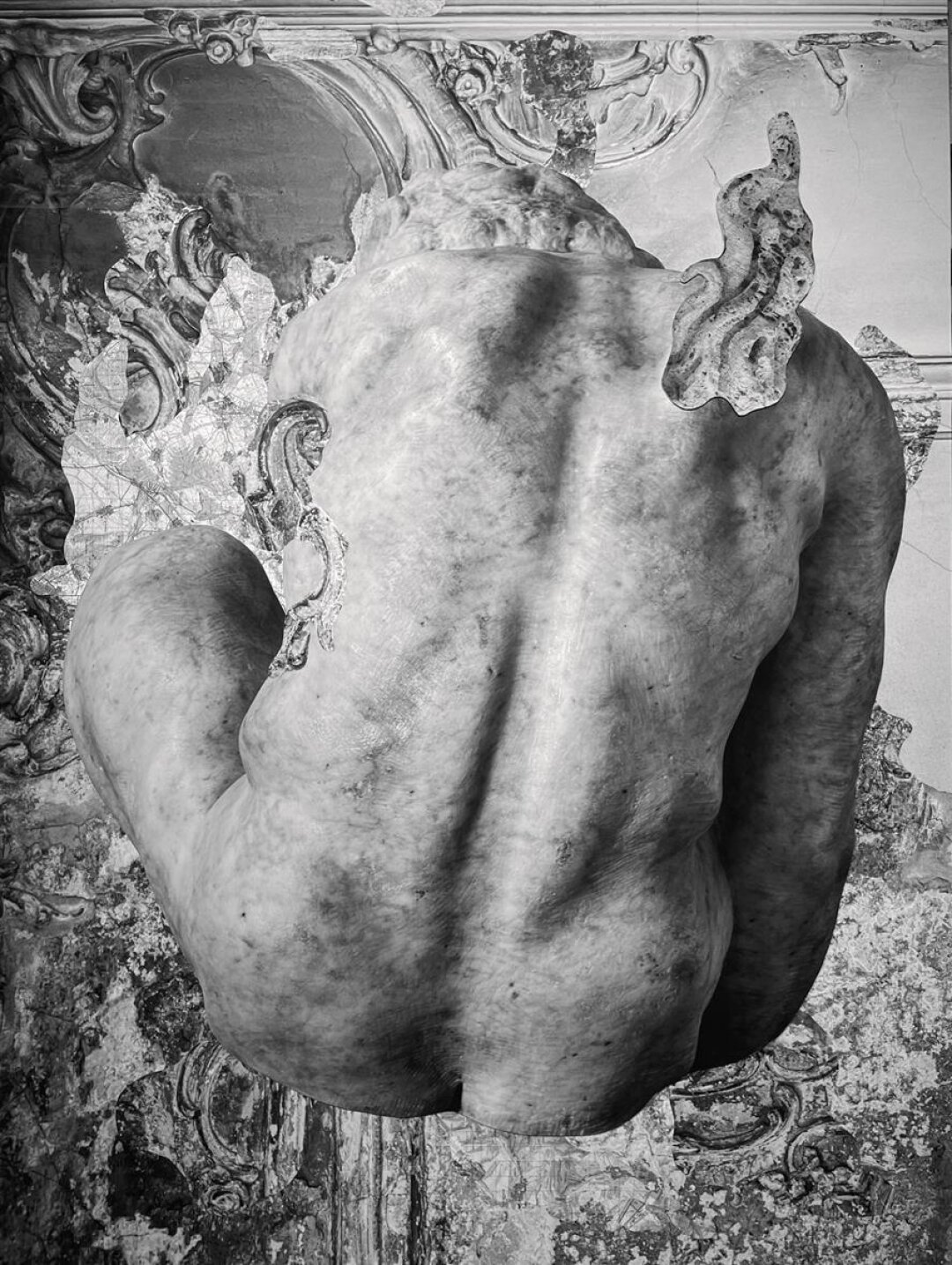 Дмитрий Сироткин. «Уже не мальчик». Цифровая печать, коллаж, деревянный планшет. 2024