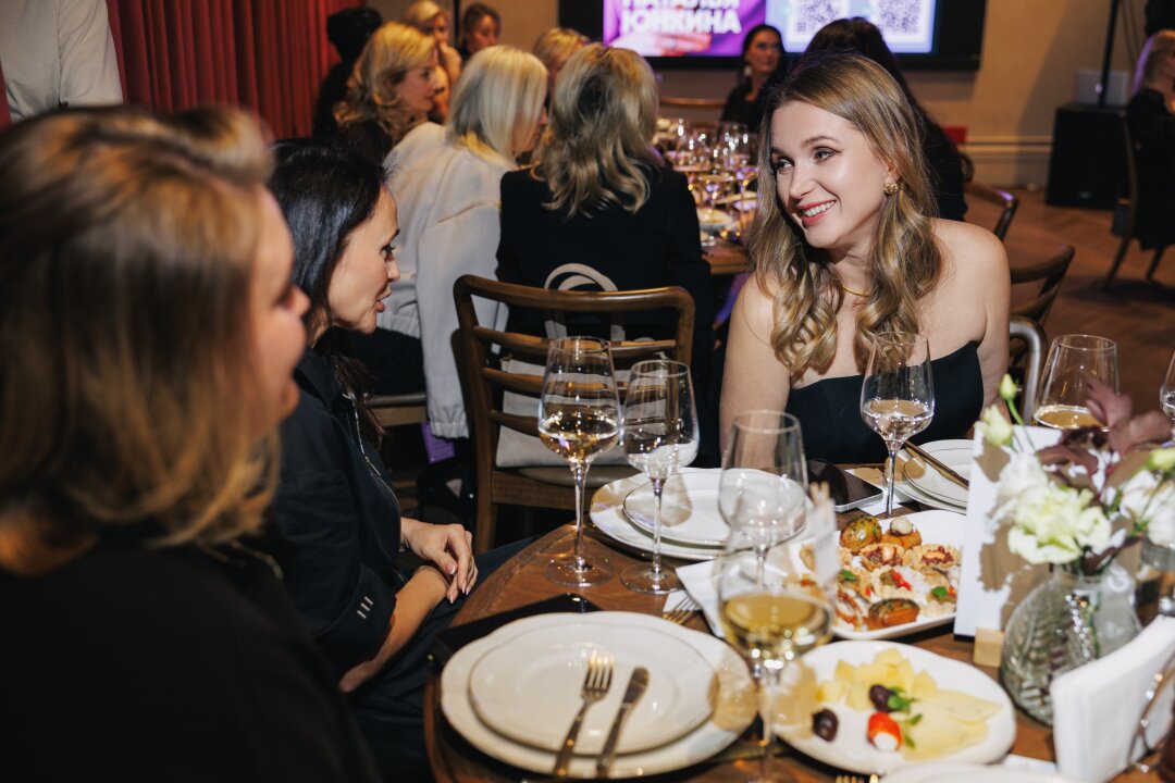 Анна Цветкова