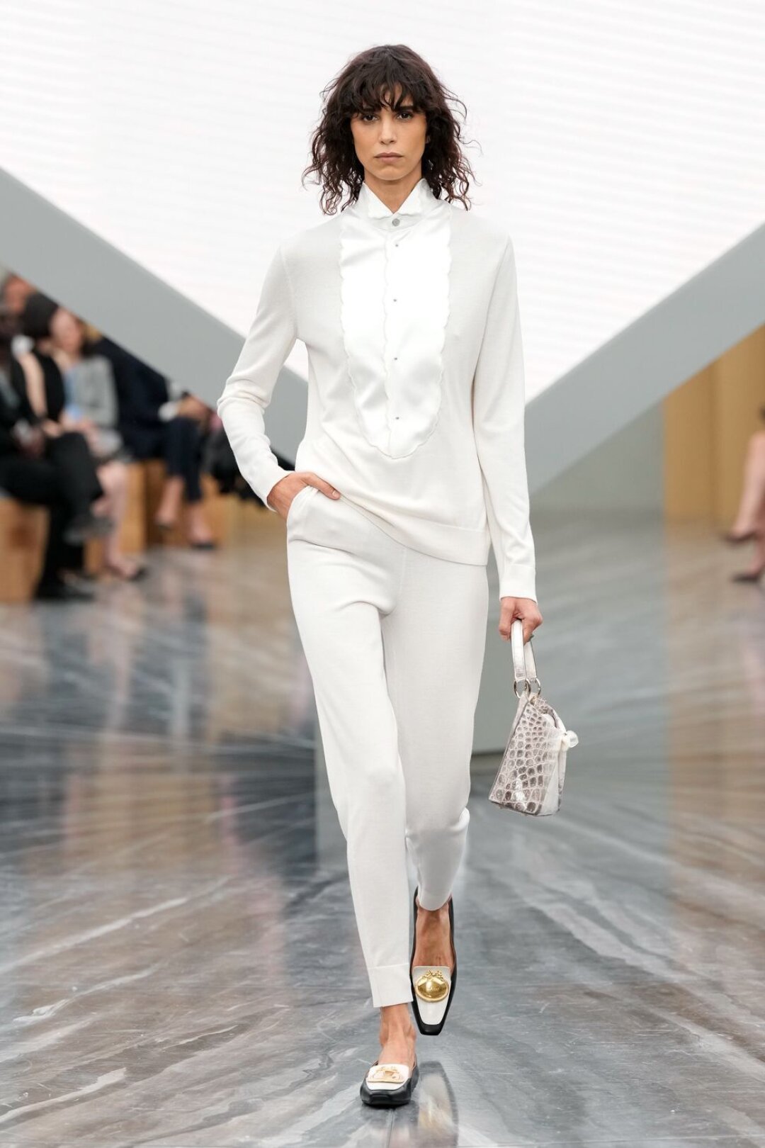 Трикотажная nap-двойка (с манишкой!) для ситуативного корпоративного сна (в рабочий обед!)