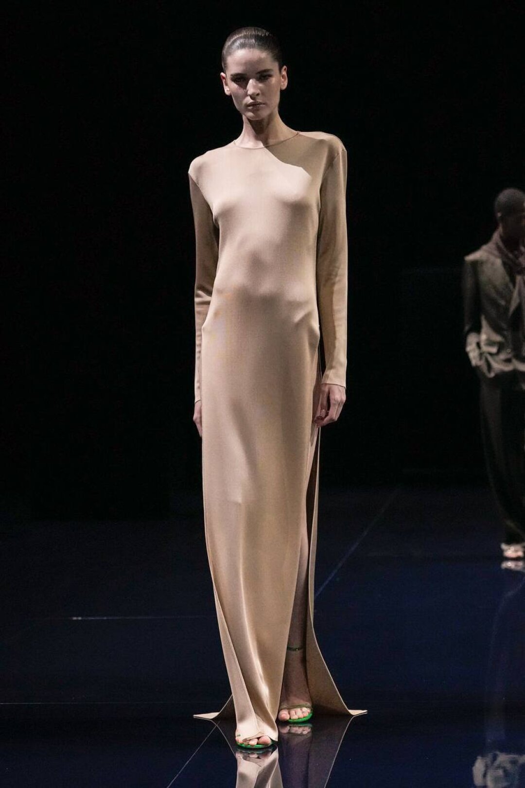 В исполнении худрука Tom Ford «Новое платье короля» выглядело бы так