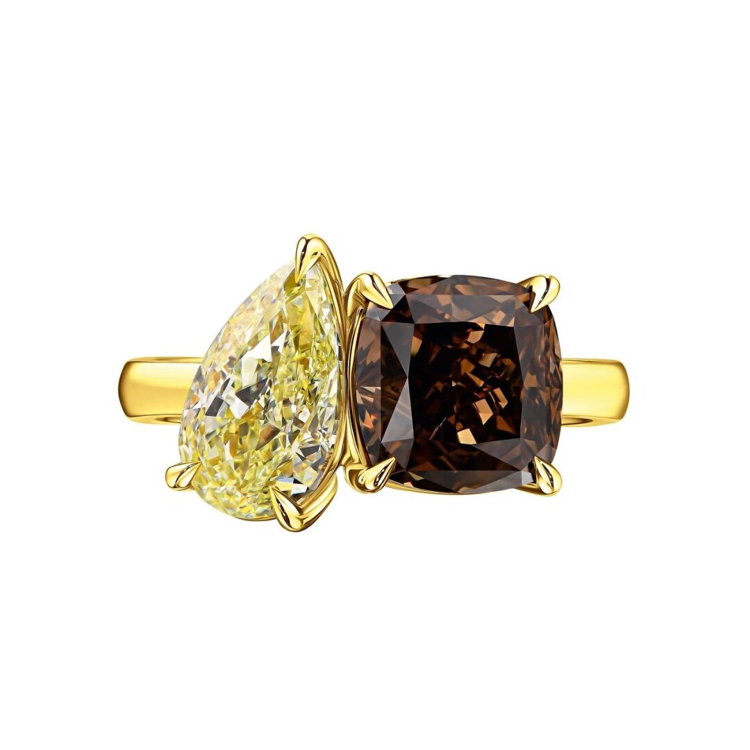 Кольцо Parure Atelier, 2 565 000 руб.