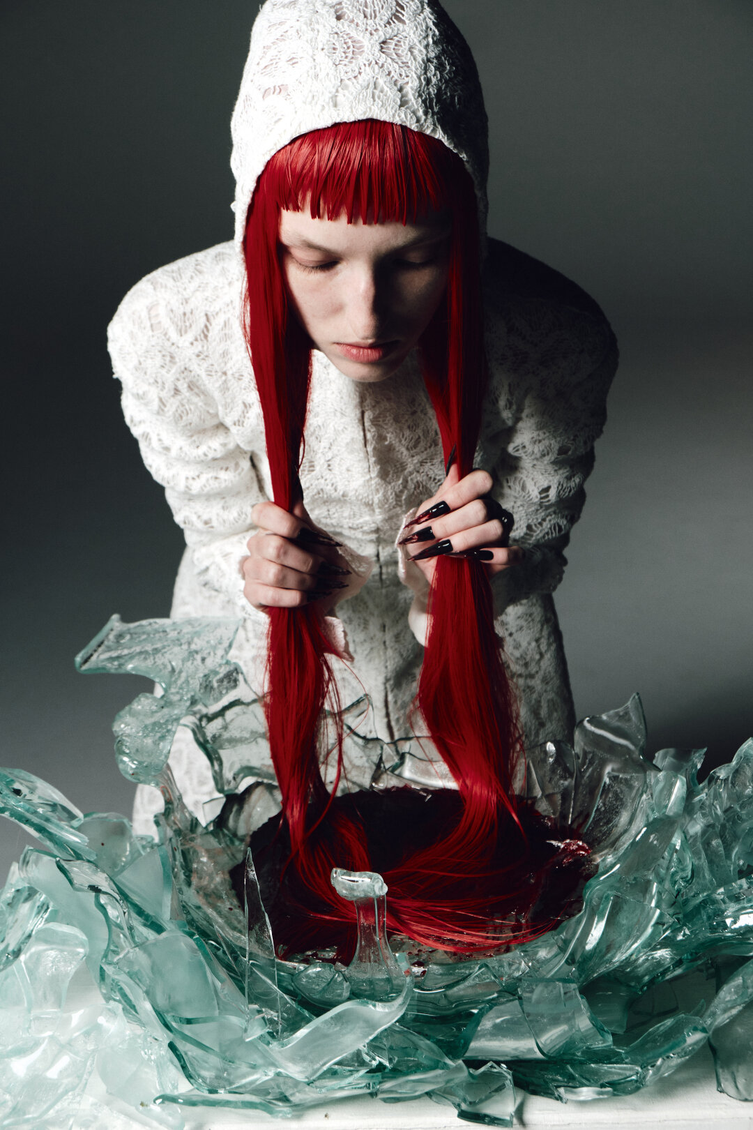 Ваза Сергея Косты для Vogue Portugal. Фото: Абдулла Артуев