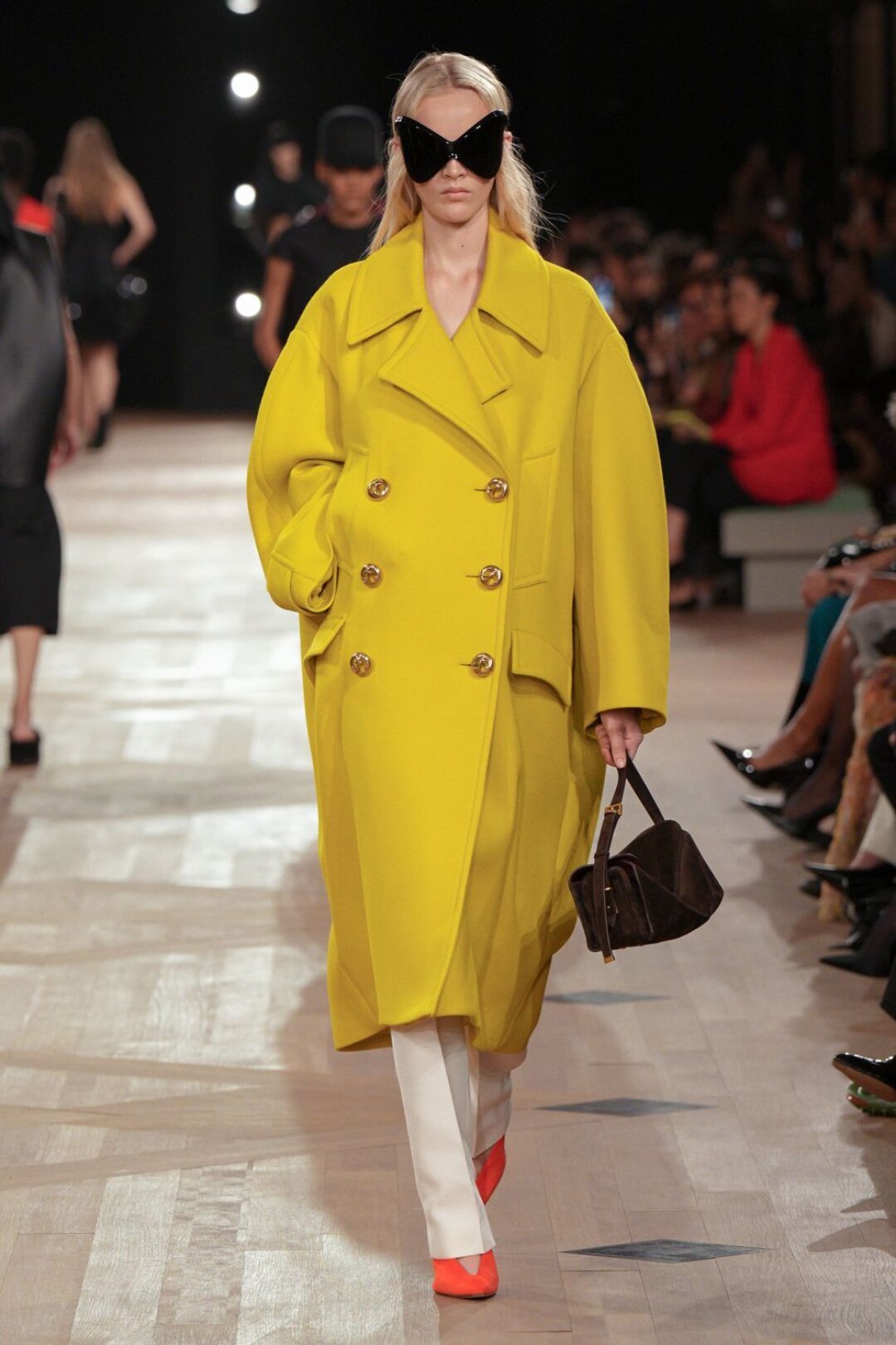 Фирменное баленсиаговское пальто-кокон