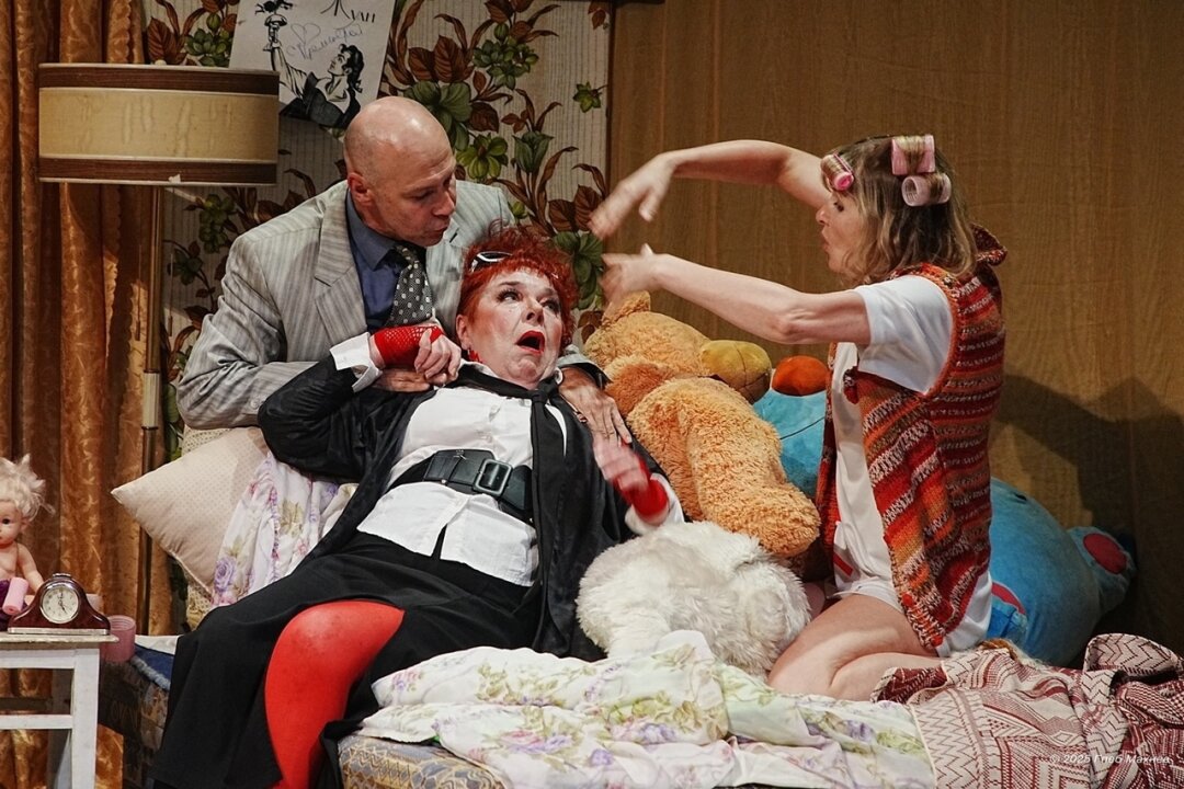 Спектакль «Курица»