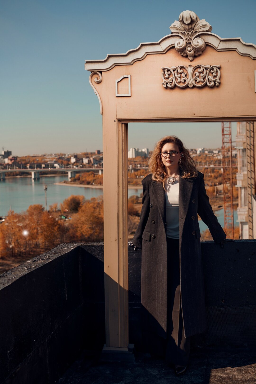 АЛИСА ЕЖЕЛЕНКО, 28 ЛЕТ врач-дерматовенеролог, врач-косметолог отец: Андрей Менг, хирург-онколог, заместитель главного врача Иркутского областного