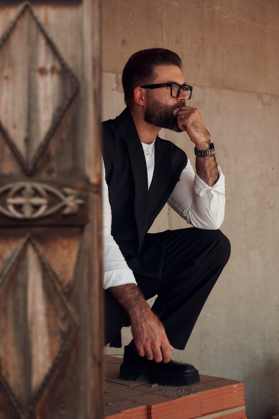 ИВАН ПОПКОВ 36 ЛЕТ доверительный управляющий компании «Лактовит», руководитель юридической компании «Формат права» (с 2016 года), в юриспруденции 18