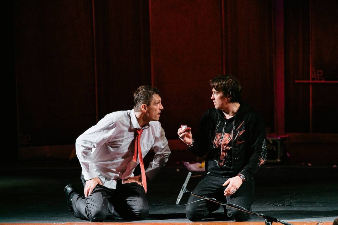 Спектакль «Двое в лифте, не считая текилы»