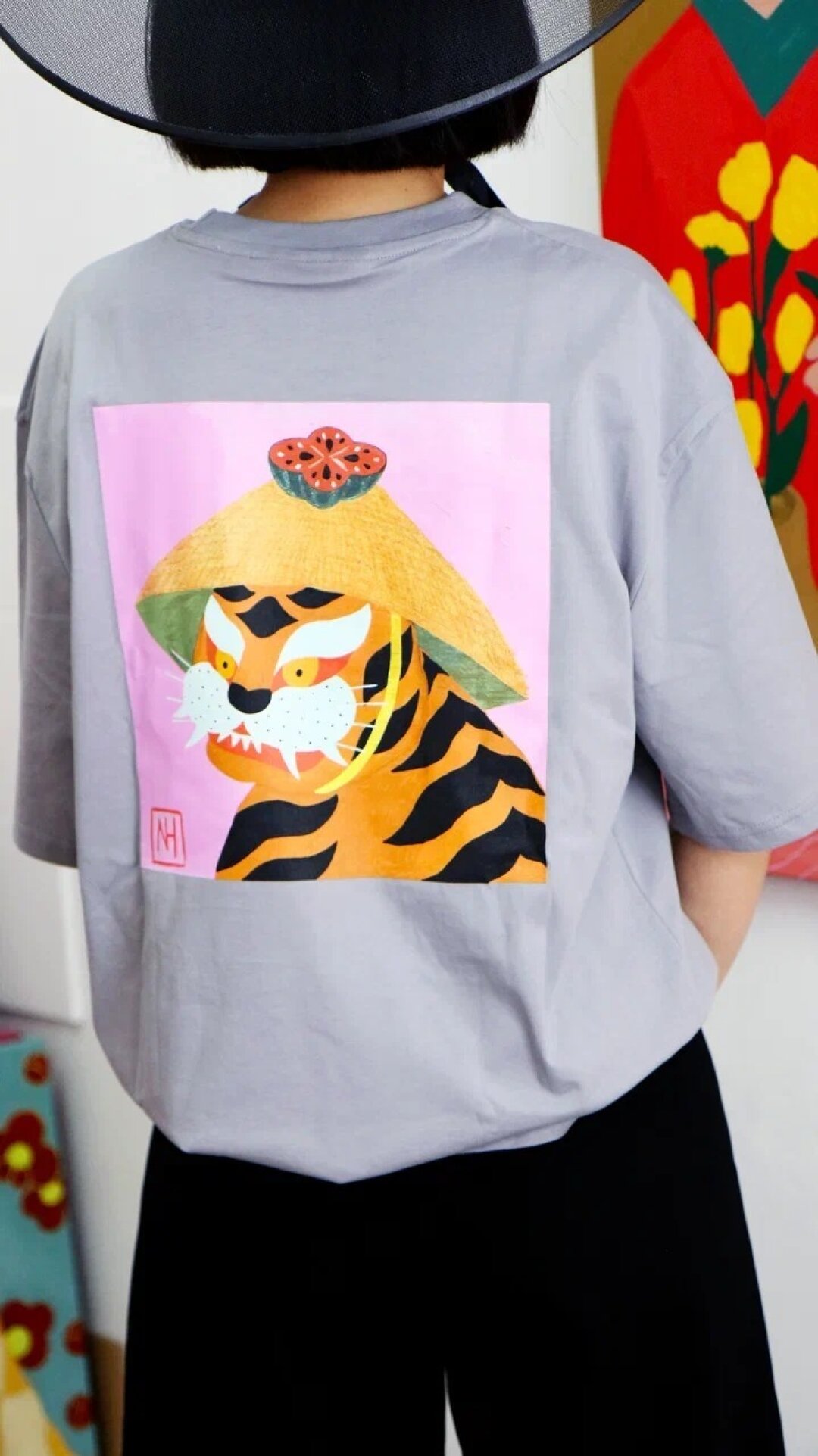 Футболка Urbantiger x Наташа Хегай, Lamoda, 4 800 руб.