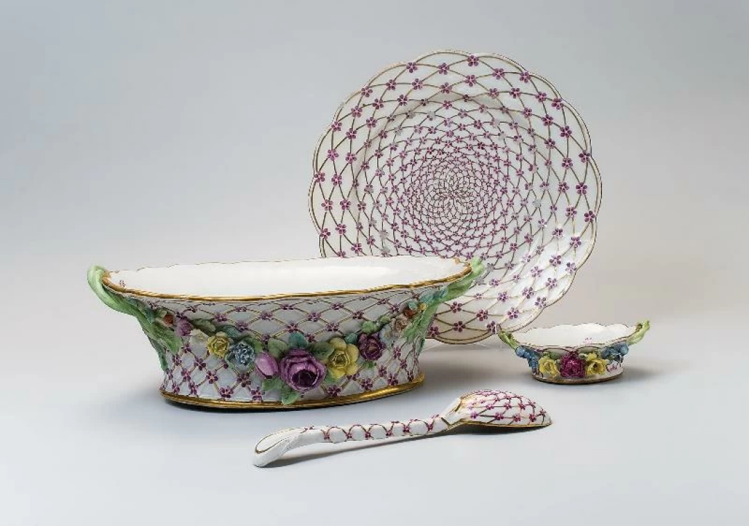 Предметы Собственного столового сервиза императрицы Елизаветы Петровны