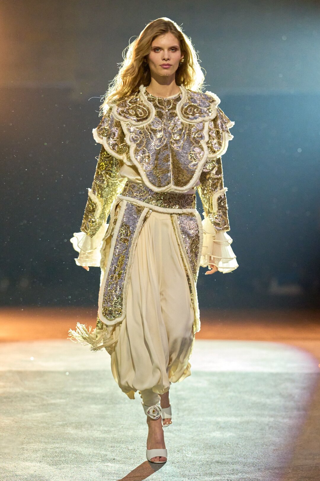 Ида Хейнер в Valentino Couture