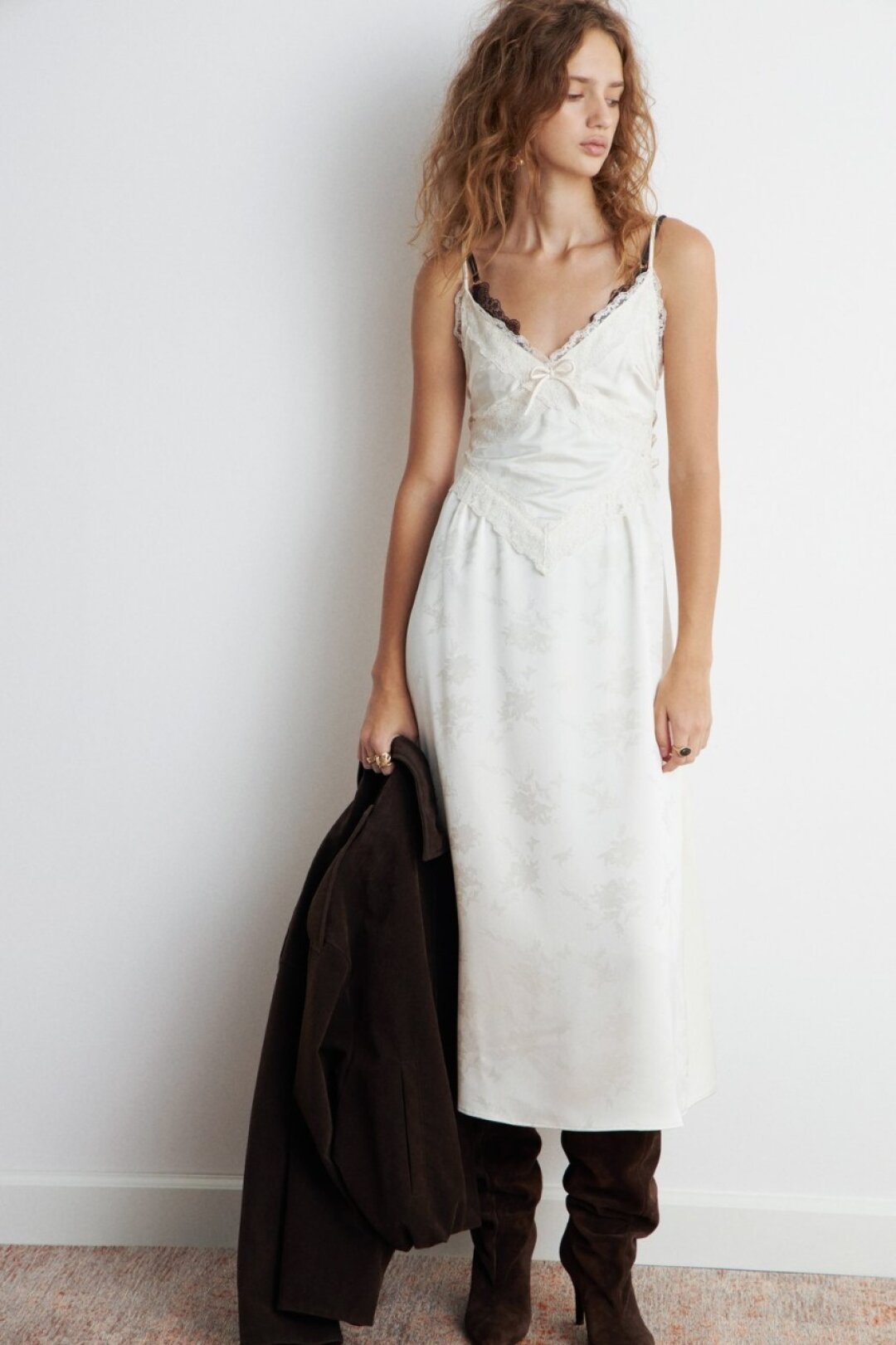 Платье Lime, 6 599 руб.