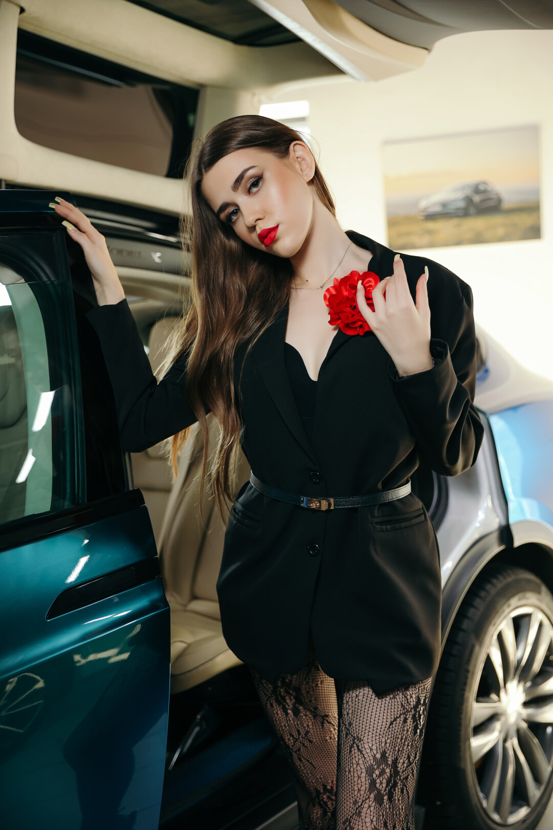 Комардина Алина Помощник президента Новосибирского банковского клуба. Для Алины большая честь участвовать в этом конкурсе, раскрыть здесь свои таланты