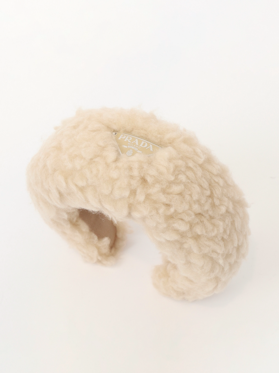 Prada, The Cultt, 26 000 руб.