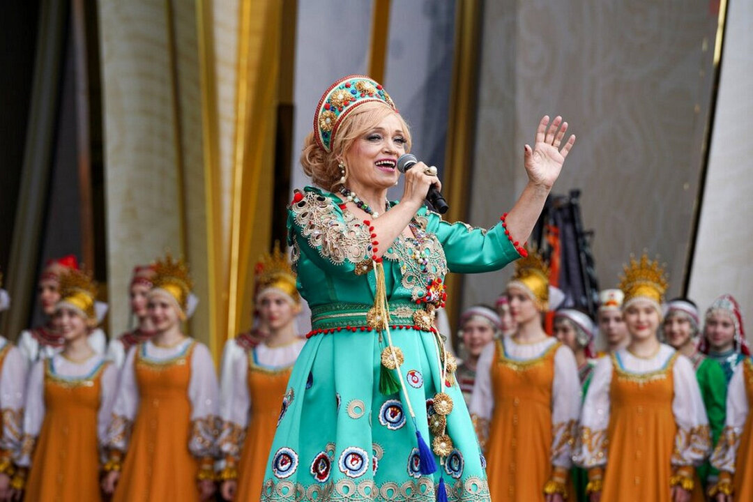 Надежда Кадышева и ансамбль «Золотое кольцо»