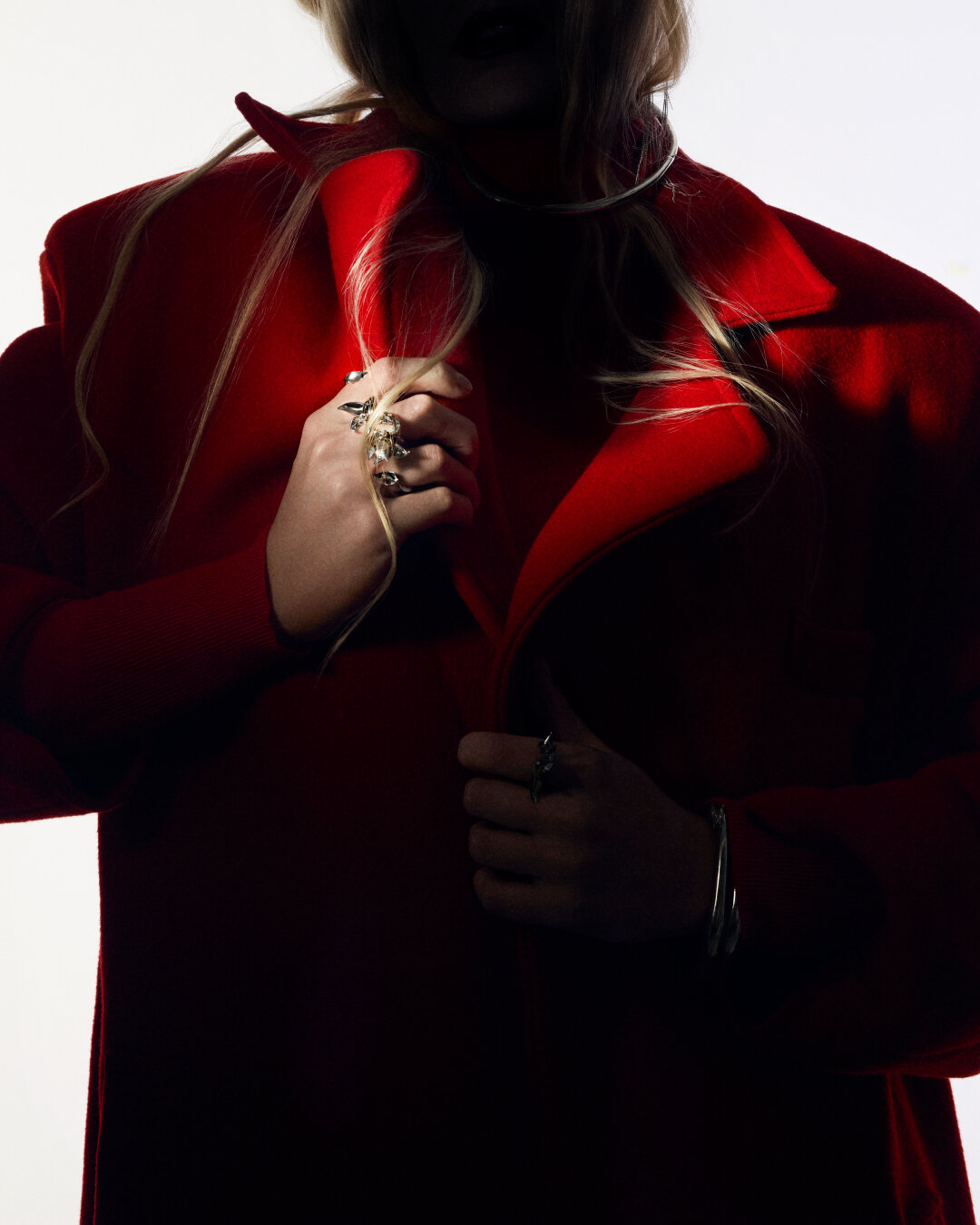 Кольцо Caviar Jewellery, 18 100 руб.