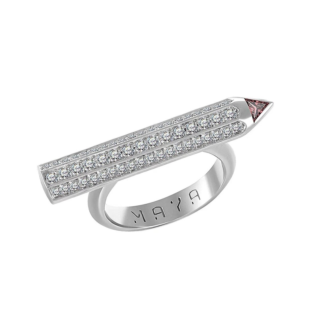 Кольцо Maya Gemstones, 360 000 руб.