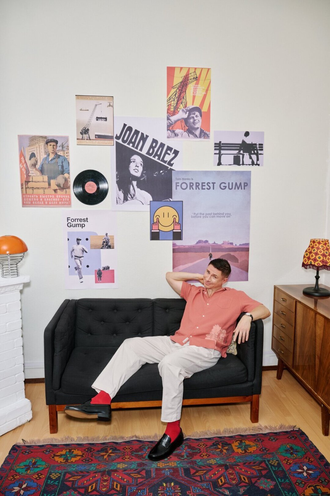 Рубашка, брюки, лоферы POMPEII (все — NUW Store)