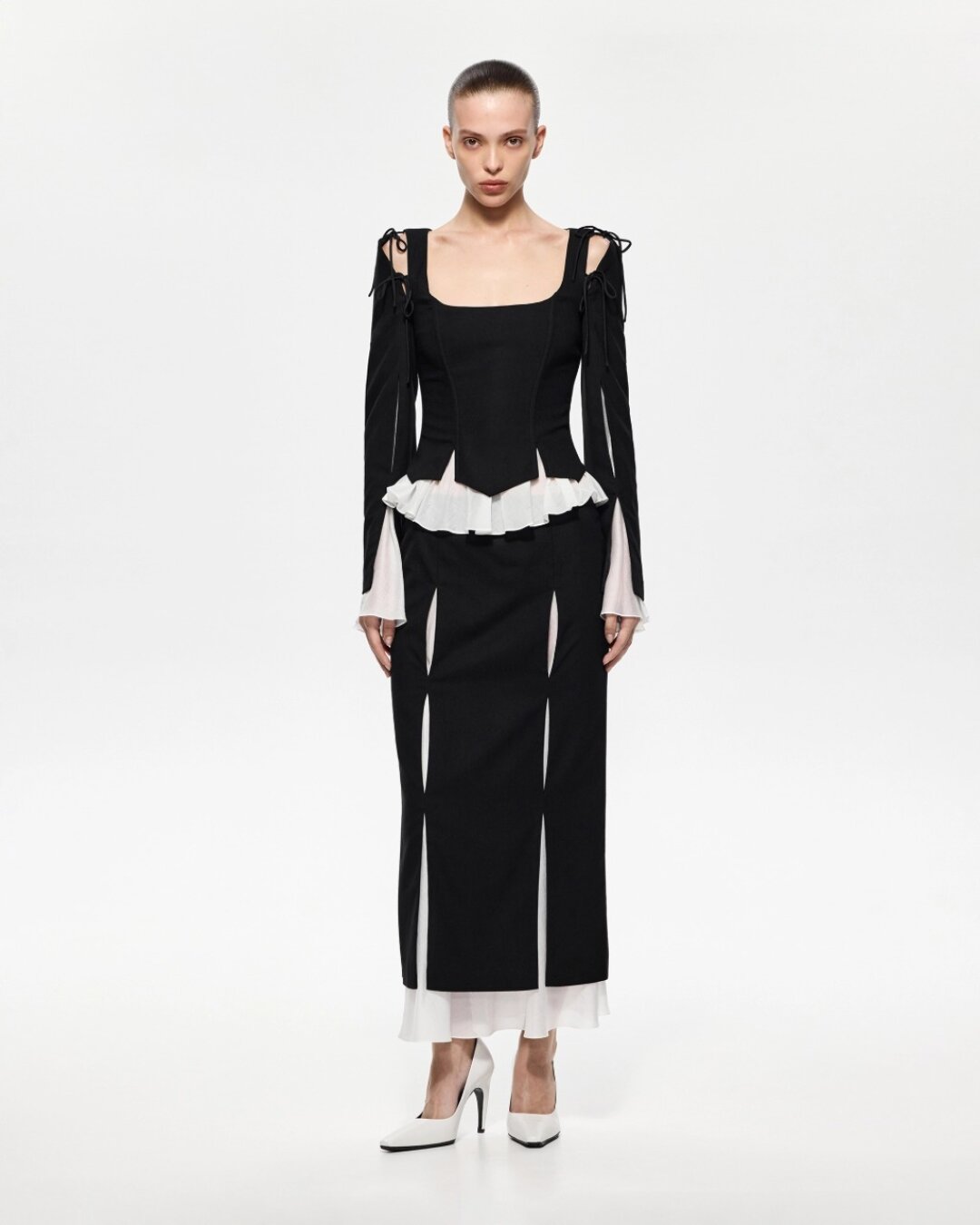 Блуза Sorelle Era, 42 000 руб.