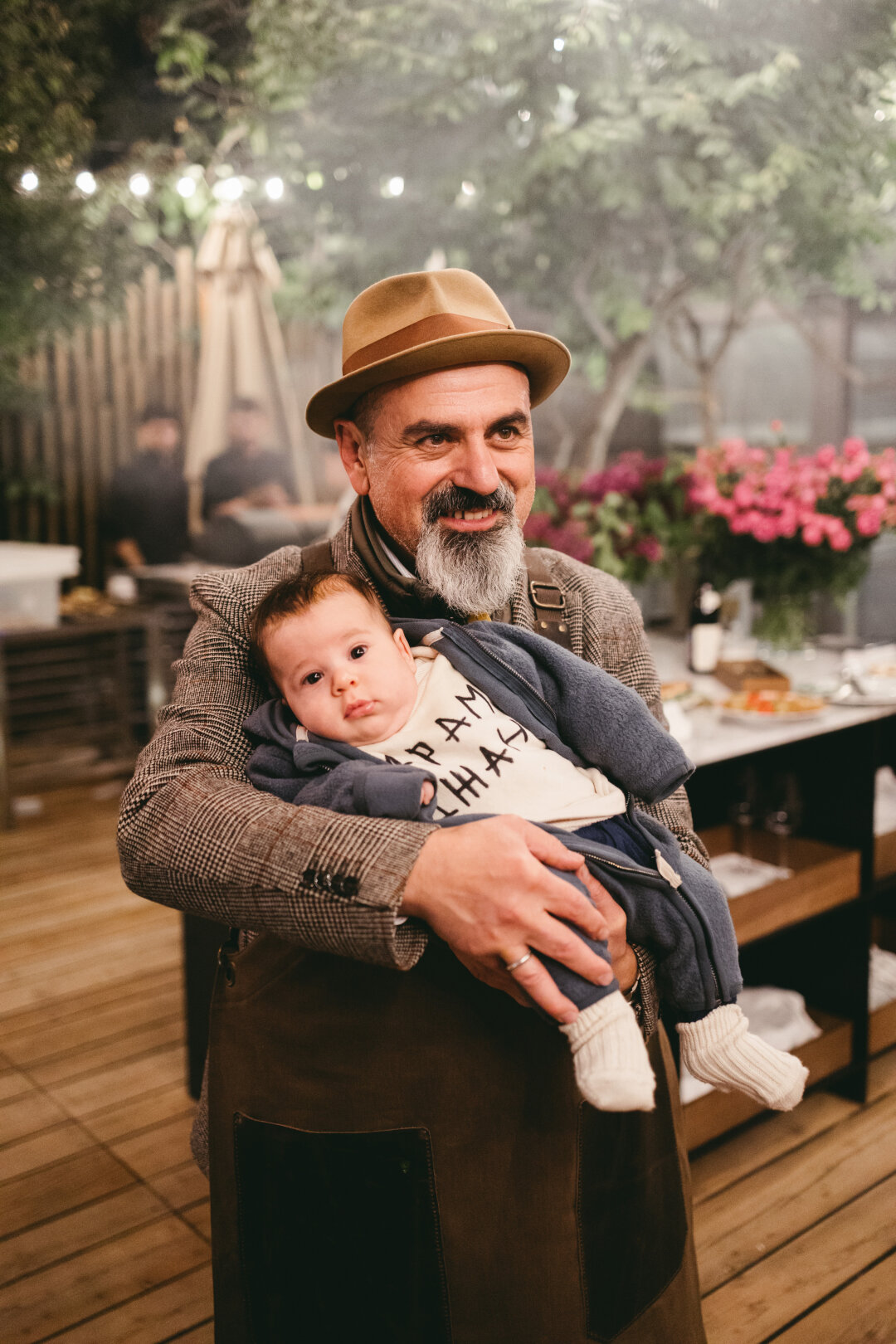 Арам Михайлович — старший и Арам Михайлович — младший открывают Mina в Армении